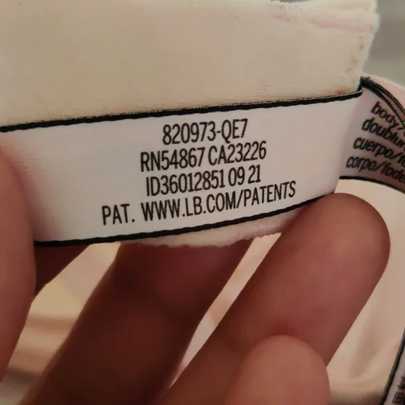 Victoria's Secret Bra - Picture 4 of 5